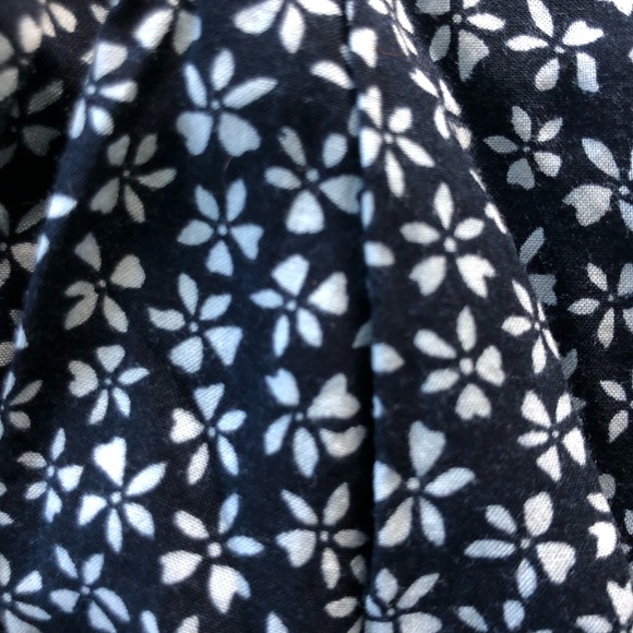 Brandy Melville skirt - Picture 4 of 4